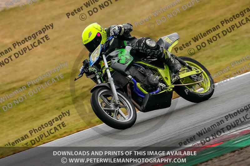donington no limits trackday;donington park photographs;donington trackday photographs;no limits trackdays;peter wileman photography;trackday digital images;trackday photos